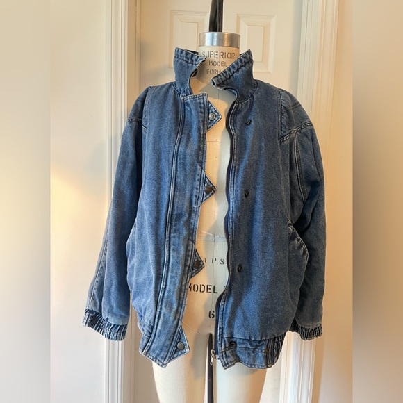 Vintage shearling lined jean jacket with zig zag snap detail - Picture 2 of 6